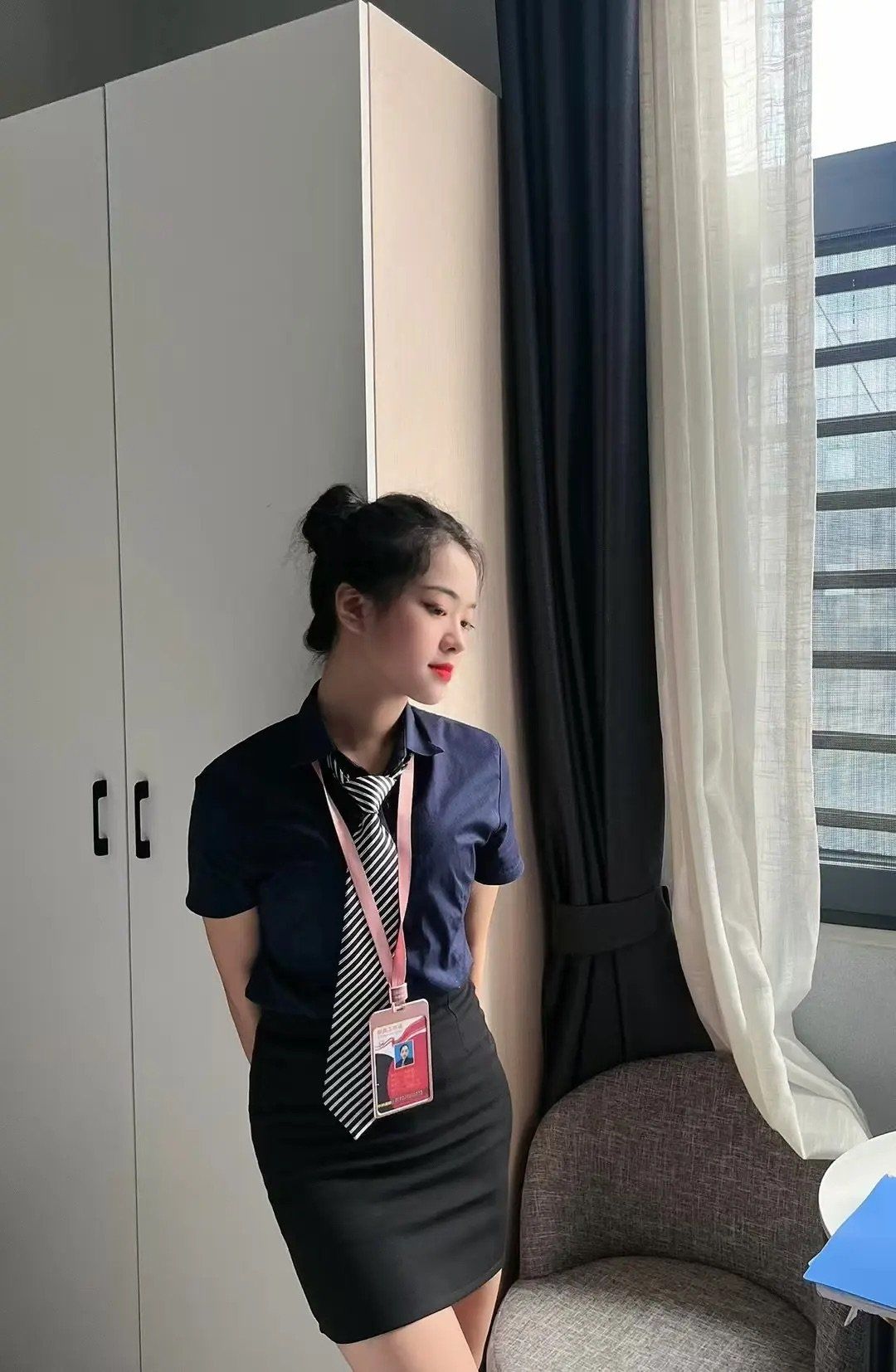 新能源发布会广告图